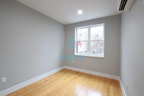 Rented by null | media 5