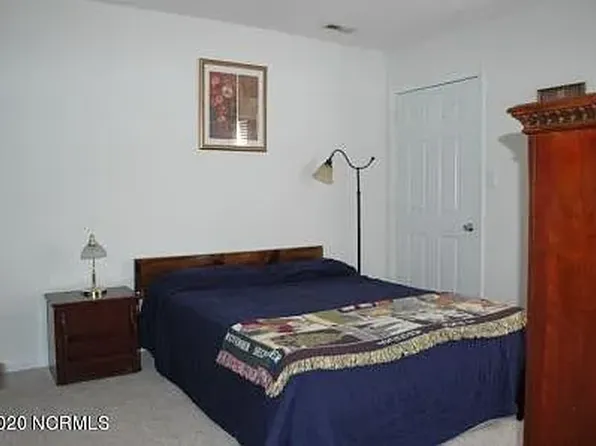 7510 Sandpiper Ln #1, Emerald Isle, NC 28594