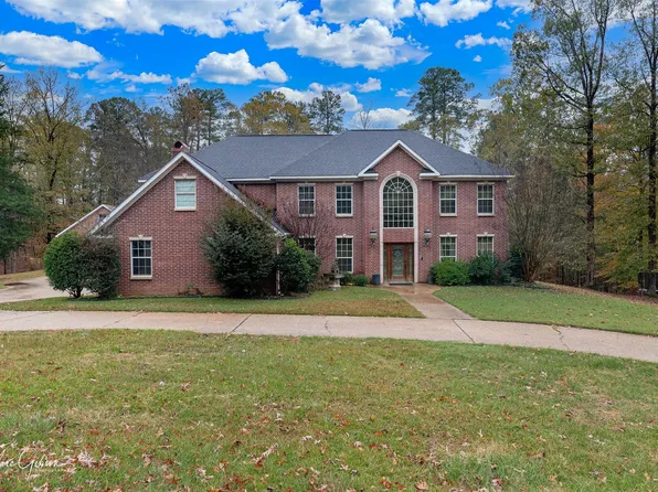 918 Country Club Cir, Minden, LA 71055