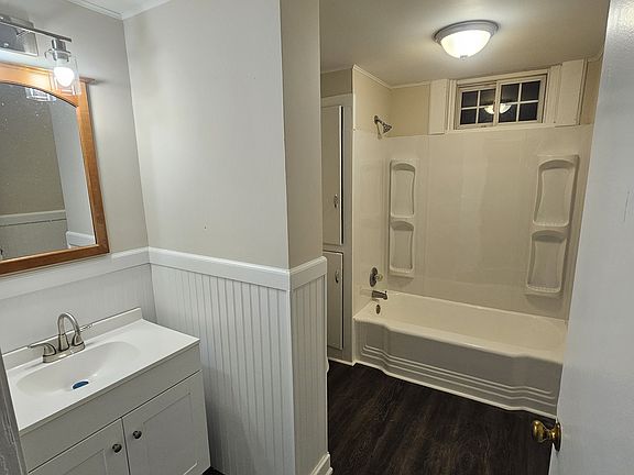 2nd image of 221 S Main St