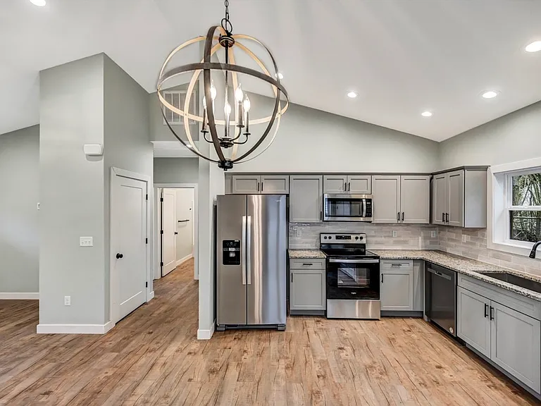 629 Prescott Ave #1 — Photo 16
