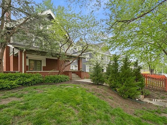2nd image of 3924 Warwick Blvd
