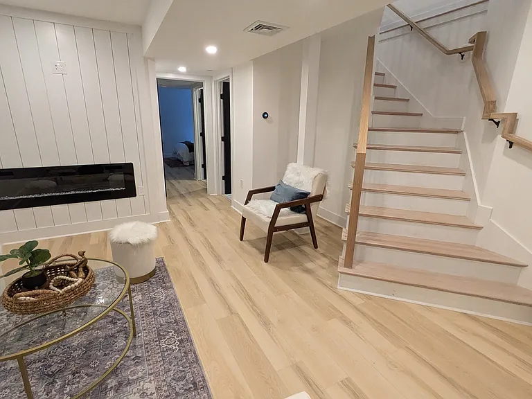 326 Main St #1 — Photo 11