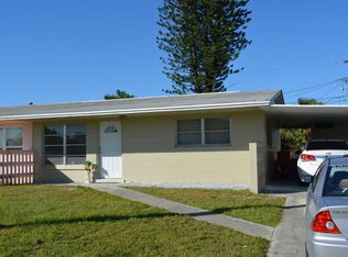 1121 Vineyard St, Lehigh Acres, FL 33936