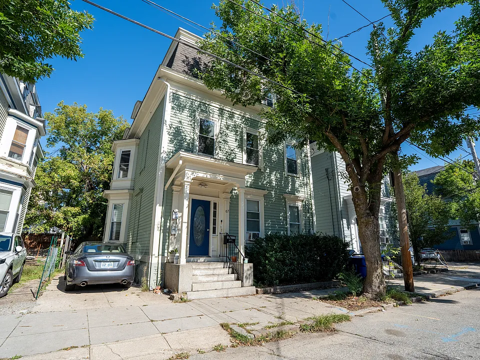 67 Vernon St #2