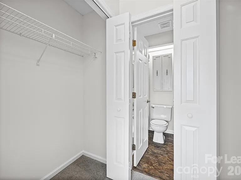 2920 Iron Gate Ln — Photo 20