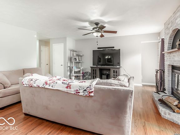 4th image of 297 W Harriman Ave