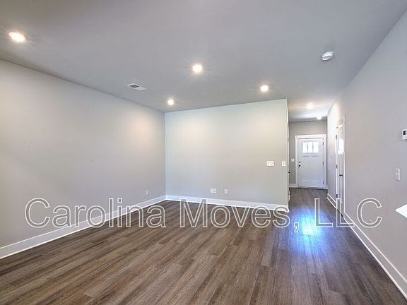 3rd image of 251 Keaton Ct