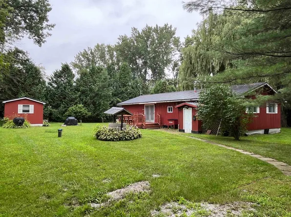 73 Matthias Lane, Alburgh, VT 05440