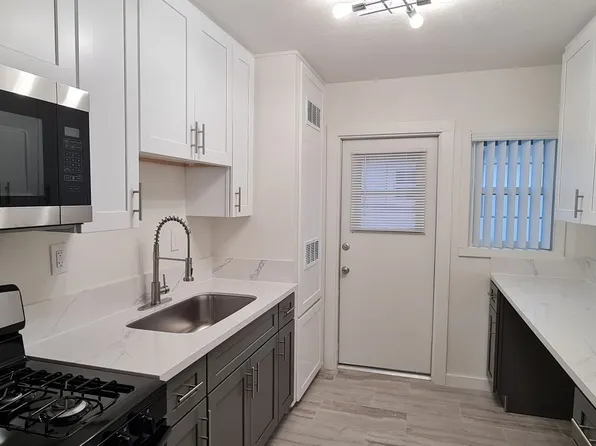 1 Br in the Heart of Orange, 1459 W Almond Ave, Orange, CA 92868