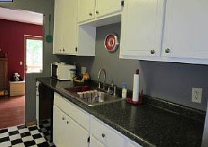 1527 - Kitchen2