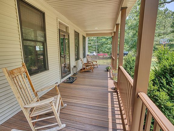 3rd image of 10418 Southridge Dr