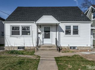 17 Patton St, Lodi, NJ 07644