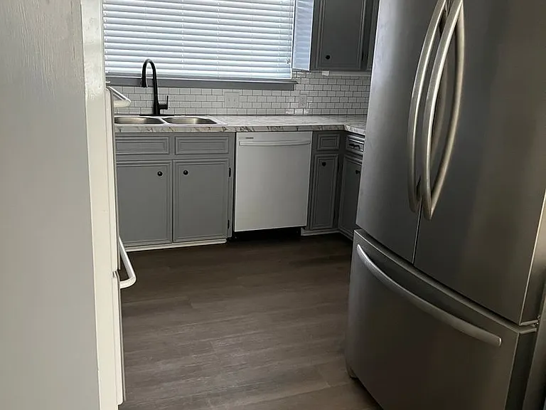 113 Shalimar Dr — Photo 2