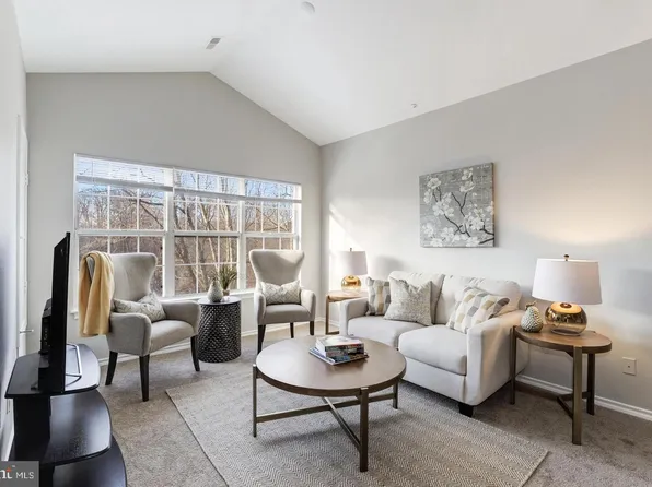18500 Boysenberry Dr APT 146-52, Gaithersburg, MD 20879