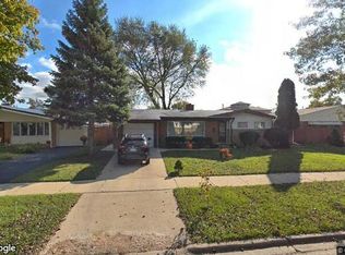7239 Palma Ln, Morton Grove, IL 60053