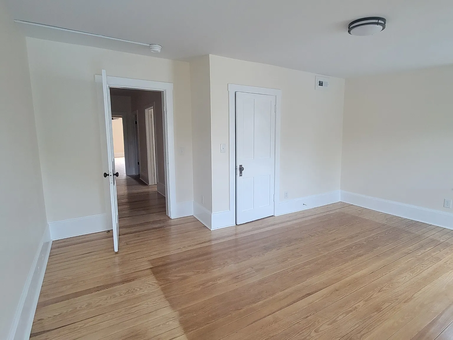 110 North Front Street - 1 — Photo 2