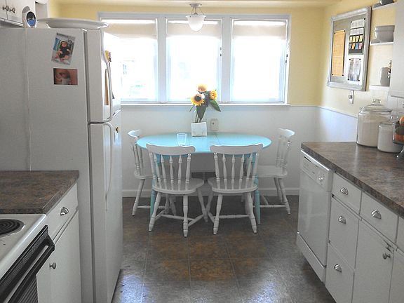 Kitchen with lots of light