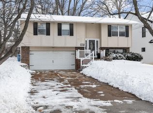 2726 Bremerton Rd, Saint Louis, MO 63144