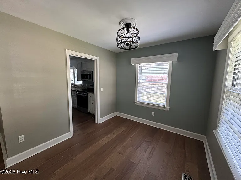 1809 Nash St NW — Photo 14