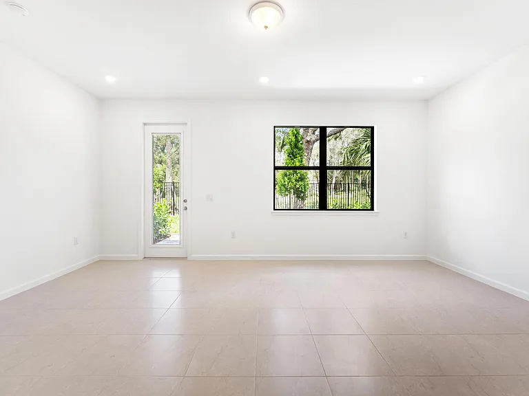 4315 Efendi Dr — Photo 19