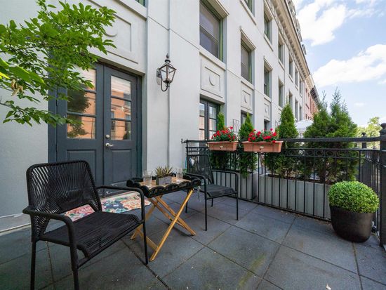 600 Hudson St APT 2C, Hoboken, NJ 07030