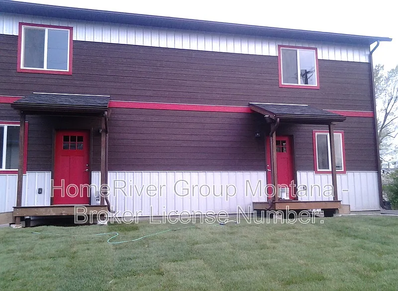 2 bed, 1.5 bath, 966 sqft, $1,695 — Photo 1