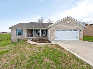 129 Scenic Hill Dr, Lebanon, KY 40033