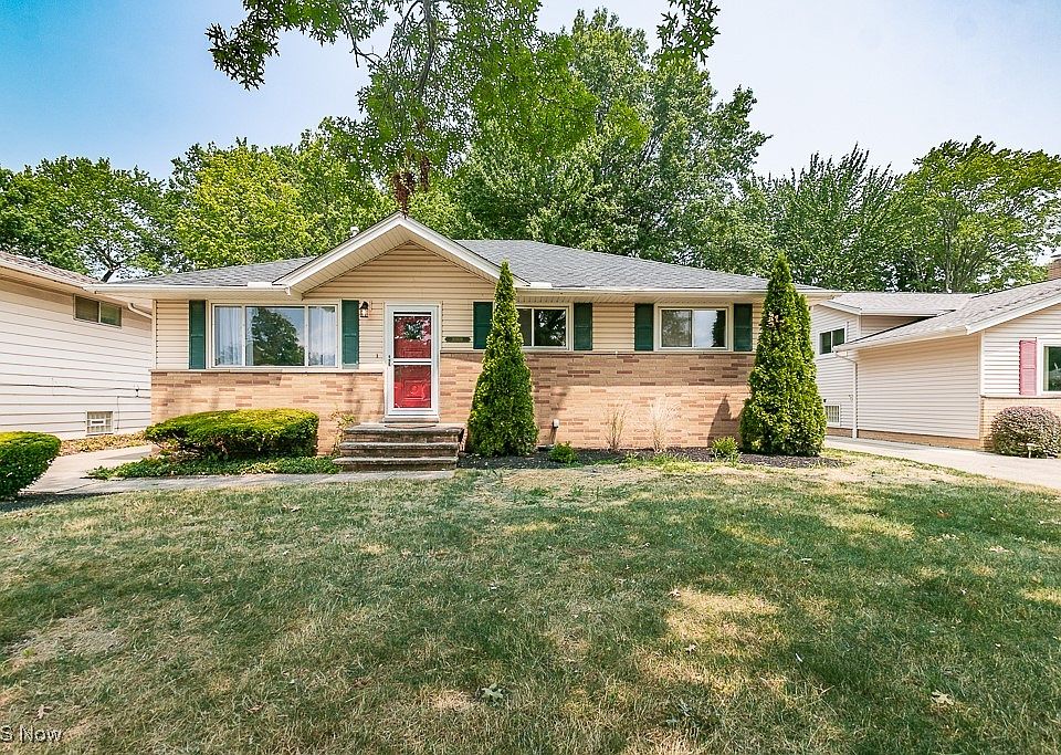 1st image of 32609 Knobel St
