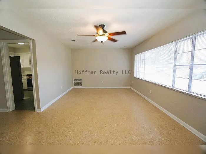 206 S Westshore Plz — Photo 3