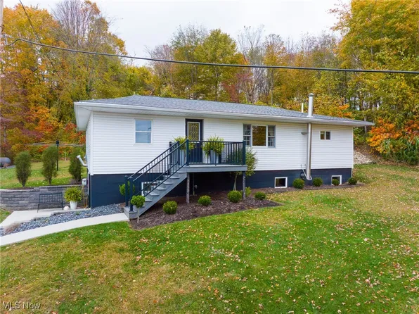 15265 Elton St SW, Navarre, OH 44662