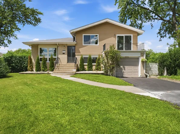 2524 Allison Ct, Glenview, IL 60025