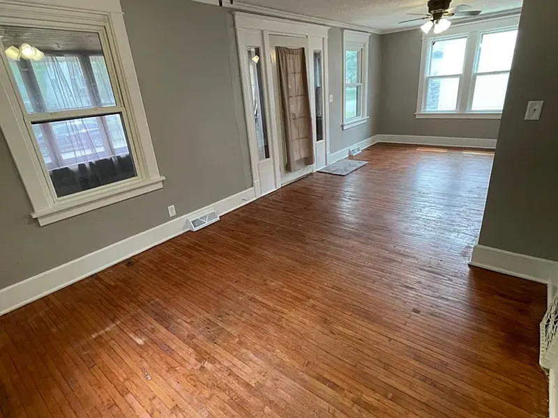 3 bed, 1.0 bath, 1250 sqft, $1,750 — Photo 3