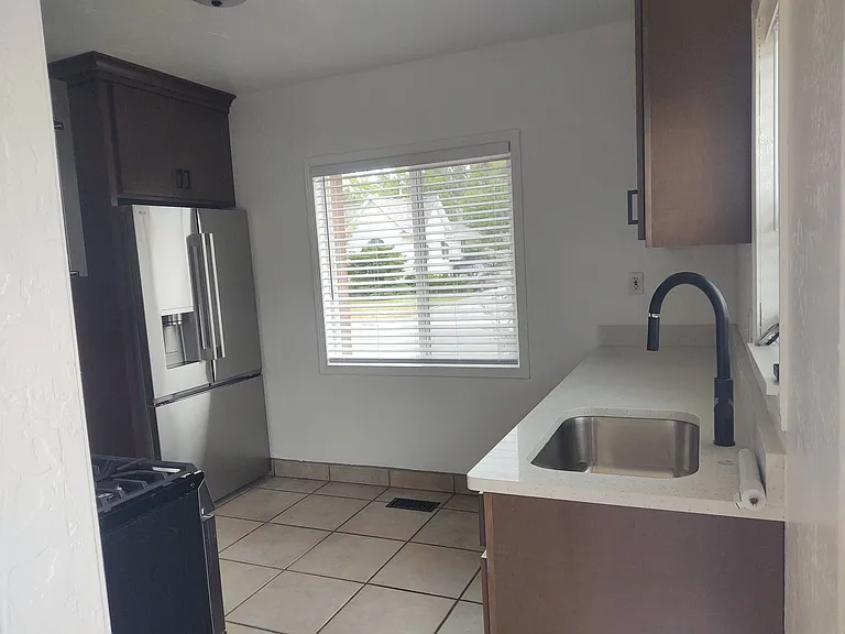7794 S Pioneer St — Photo 5