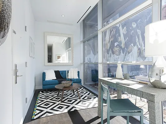 Rented by Sotheby's International Realty | media 34