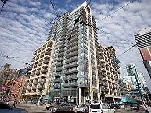 438 King St W #1401