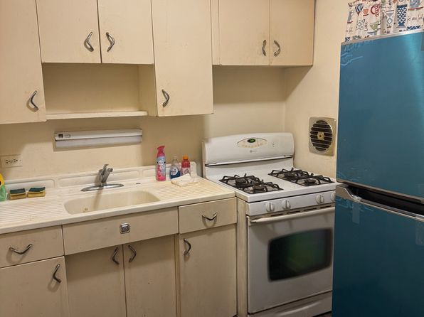 8903 S Harper Ave #2