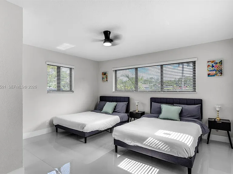 3609 SW 23rd St — Photo 19