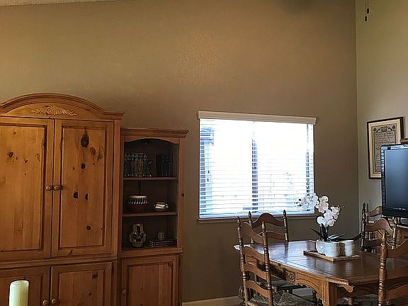 5th image of 3154 Larch Dr