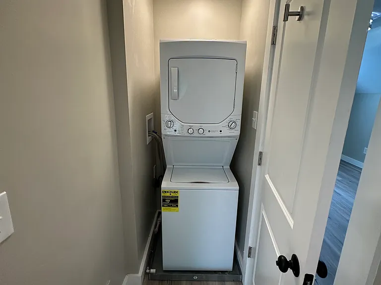 17 Central St #6 — Photo 19
