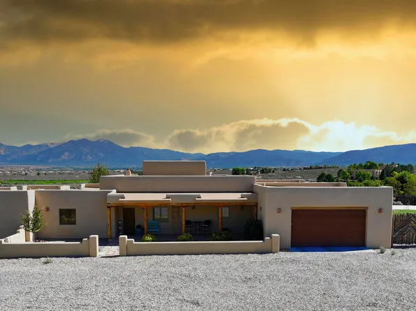 347 Los Cordovas Rd, Ranchos De Taos, NM 87557