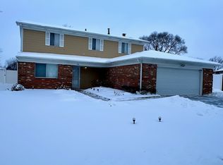 38 Deerpath Rd, Matteson, IL 60443