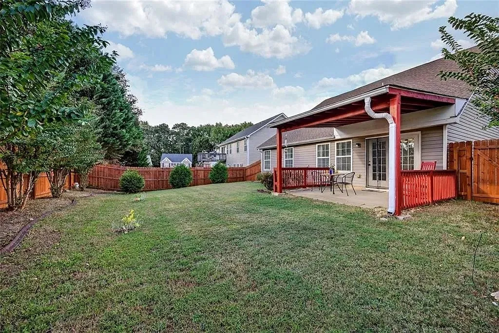 3 bed, 1787 sqft, $2,100 — Photo 3