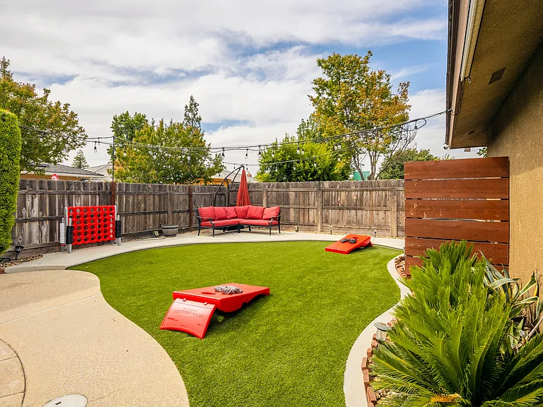 6519 N Mariposa St — Photo 26