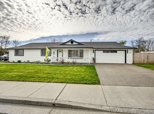 934 Pittview Ave, Central Point, OR 97502