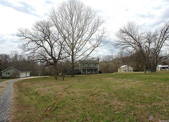 2nd image of 3107 Maiden Hwy