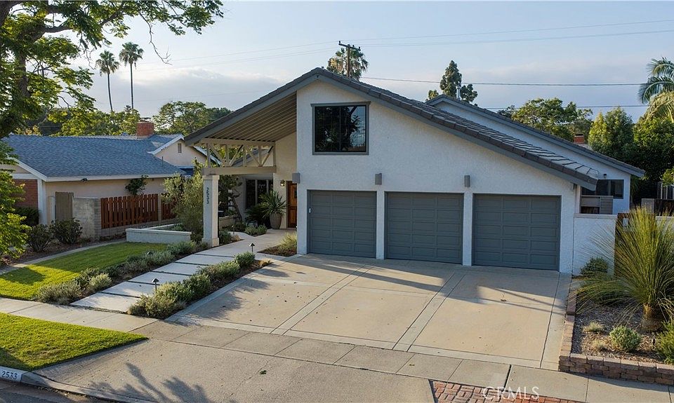 1st image of 2533 E Tennyson Ave