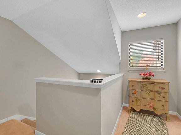 5th image of 13 Forest Hills Ln #13C