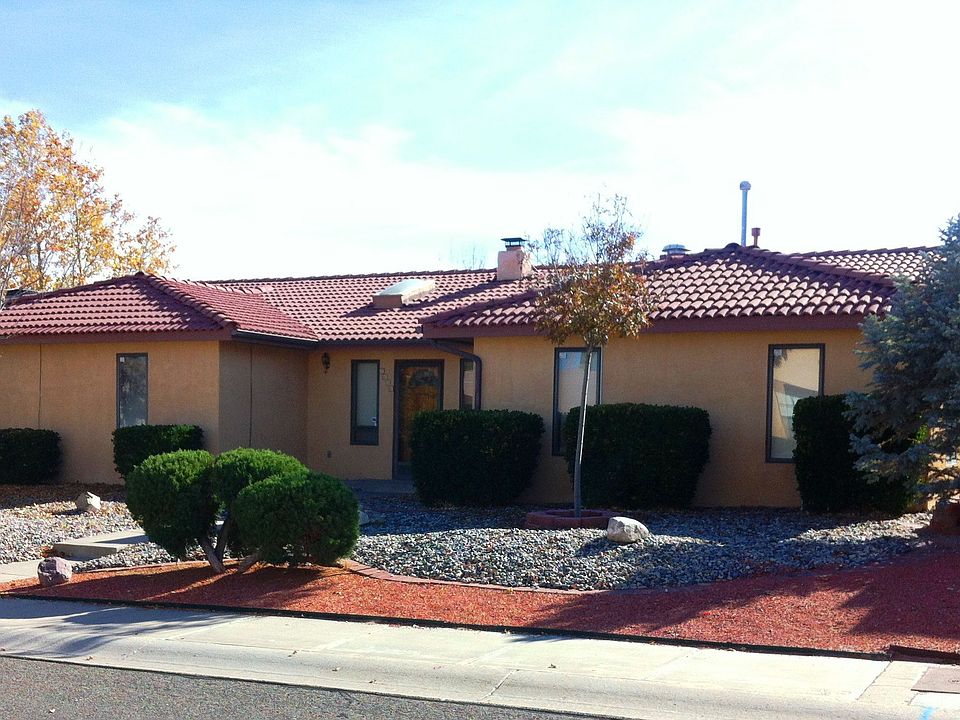 1st image of 7616 Maplewood Dr NW