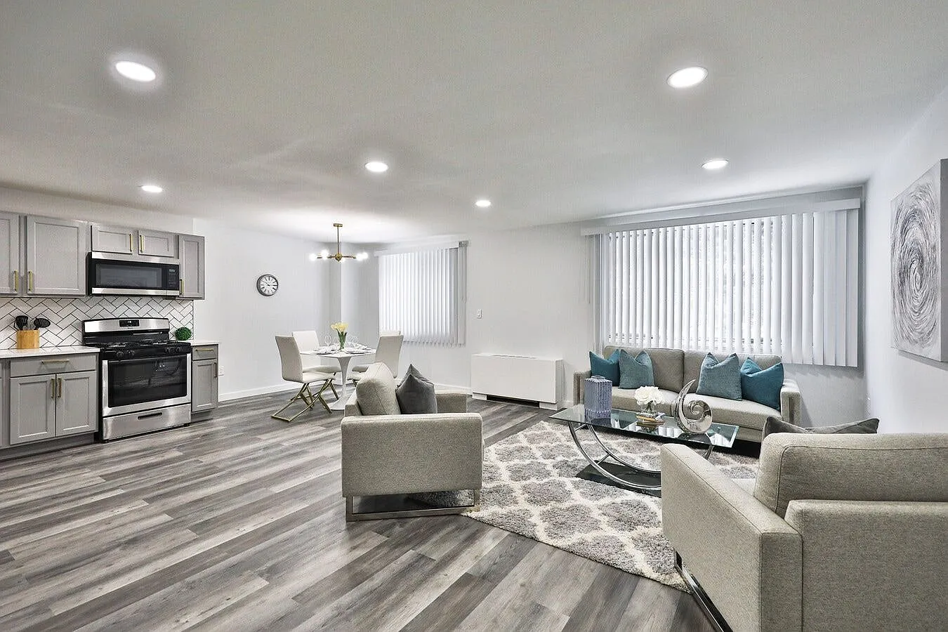 Park Terrace Apartments — Photo 3